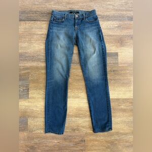 J Brand lightweight skinny leg saltwater jeans cut 17115 size 24. Length 36”